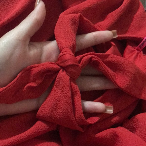 Long red dress - Picture 2 of 3